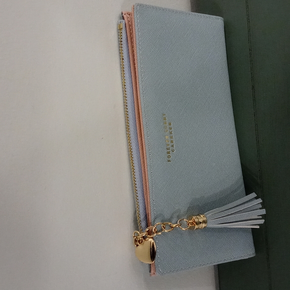 Forever Sunny Carrken Handbags - Wallet, credit card holder/ cellphone